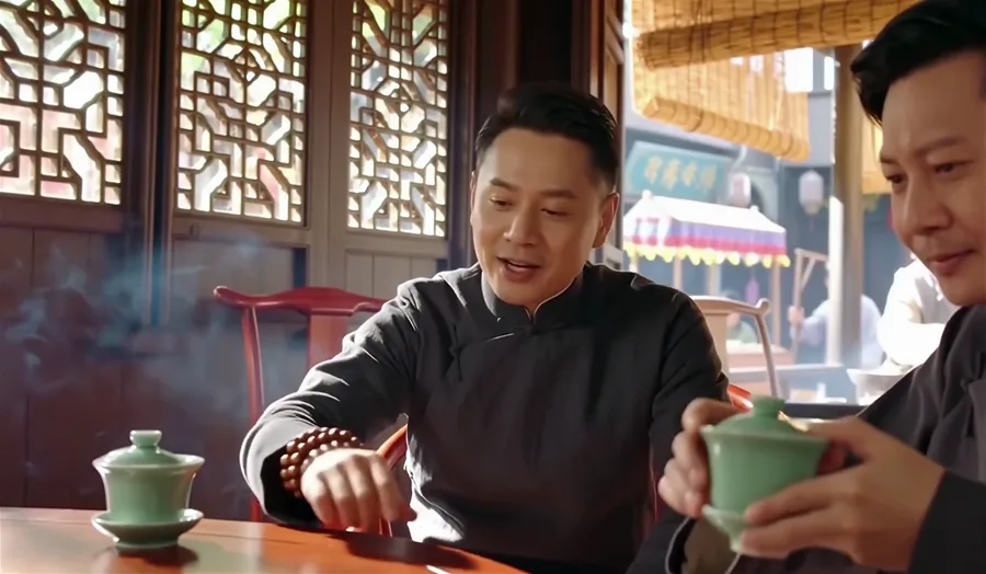 Extend Forward — 15s More of the Teahouse Deal · Base video · 待延长视频